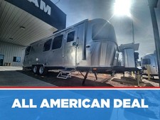 2026 Airstream Classic 28RBT