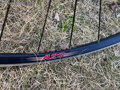 クリスキング　R45 ロードハブ　velocityリム Chris King R45 Road Hub Velocity Rim Set | eBay
