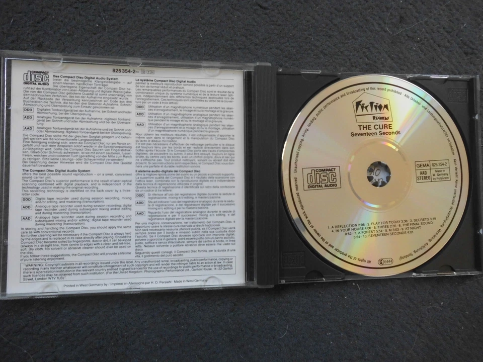 CD The Cure - Seventeen Seconds, Fiction deutsche Pressung sehr guter Zustand - Bild 2 von 3