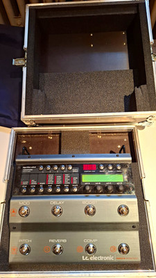 TC Electronic Nova System Digital Multieffektprozessor für E-Gitarre im Case
