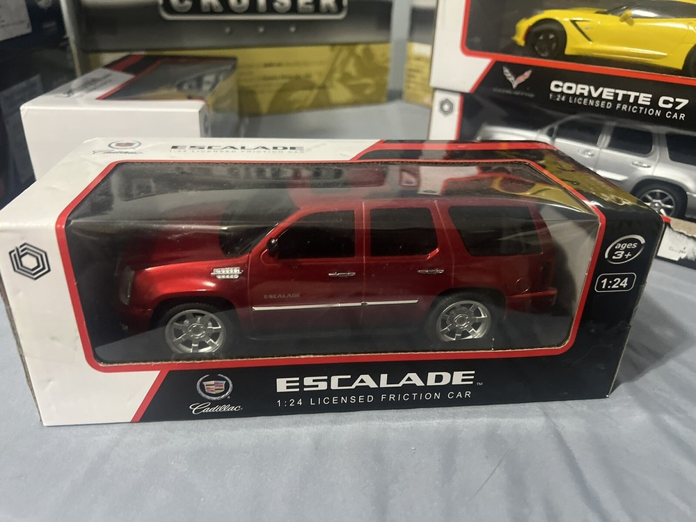 Escalade 1:24 Licensed Friction Car New