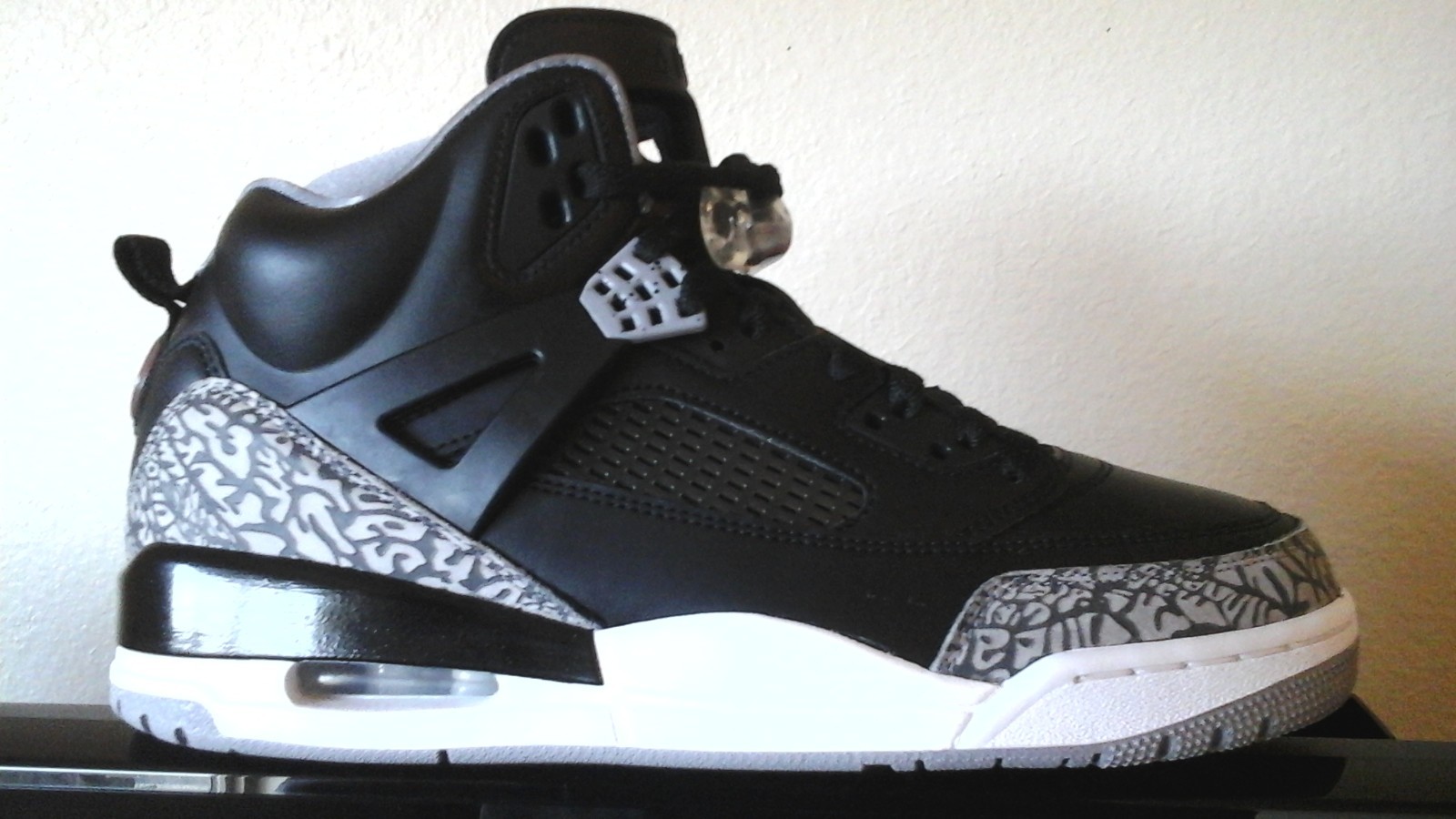 Nike Air Jordan Spizike Retro Black/Cement Grey-White Size10 Men's Nike Air Jordan Spizike Retro Black/Cement Grey-White Size10 Men's