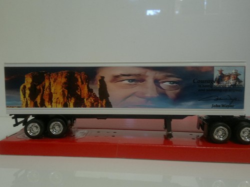 John Wayne Western Movie The Duke Custom Kenworth Truck 1:43 Diecast Rig - Picture 2 of 3