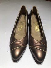 Vintage Salvatore Ferragamo 7.5 AAA Back Pumps