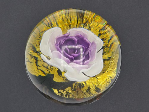 SIGNED '99 CRIMP ROSE SCULPTURE PEDESTAL PAPERWEIGHT ~ 5.75" H - Picture 14 of 24