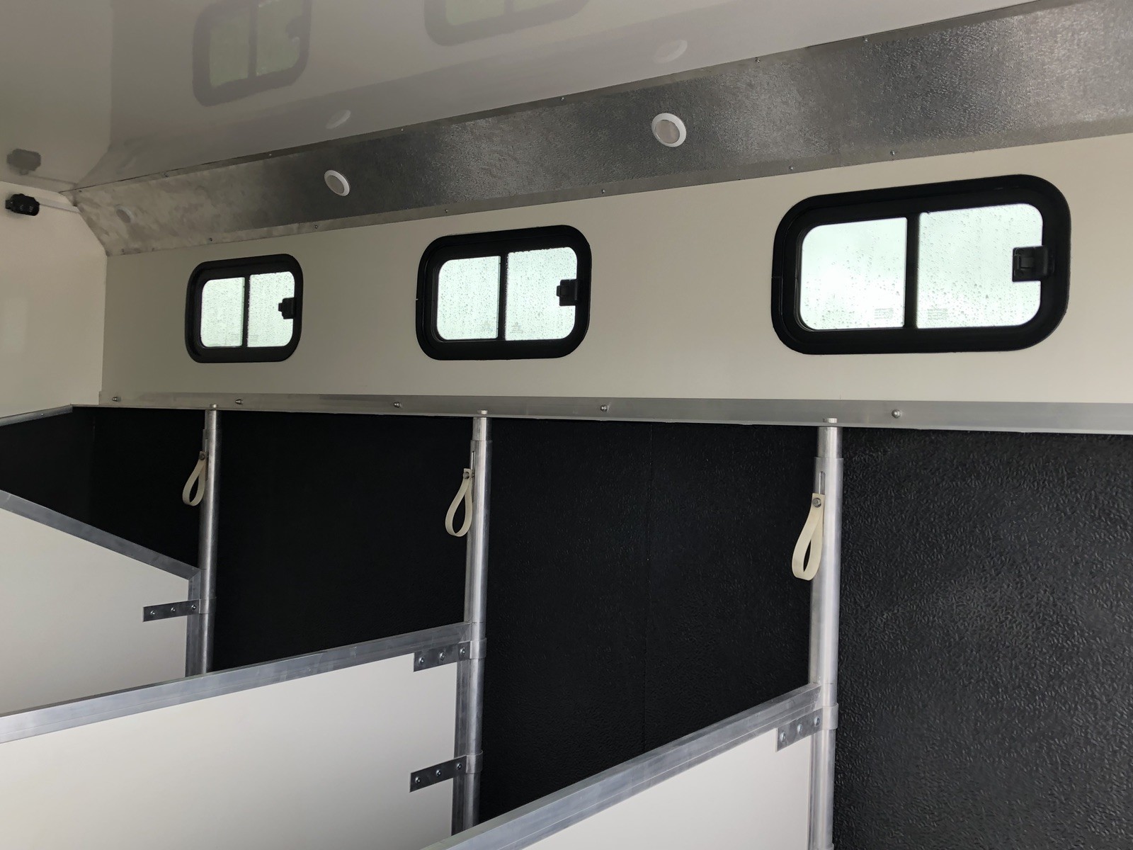 Horsebox REPAIRS 3.5t hgv ramps floors paint lights Daf renault eBay