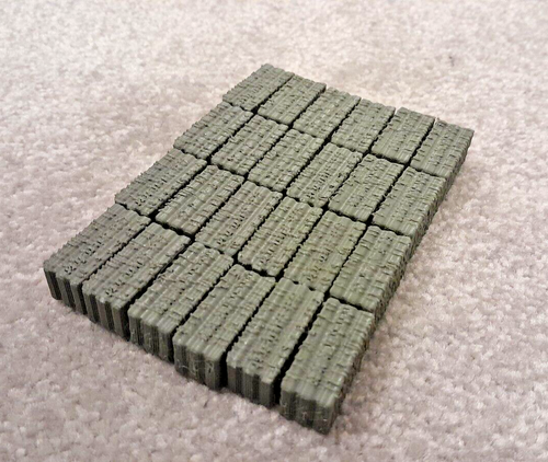 Set of 24 bales - Britains baler compatible Grass Or Hay (1:32 scale) - Picture 5 of 8