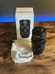 Sirui 75mm F1.8 1.33x Anamorphic APSC Lens for Sony E-Mount
