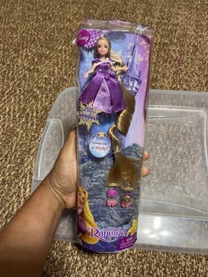 2010 Mattel Disney Tangled Featuring Rapunzel Small Doll Long Hair To Style