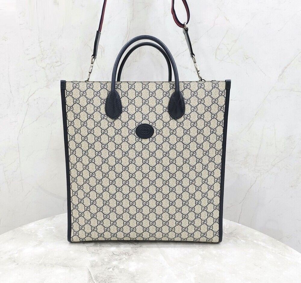 Gucci Interlocking G Medium Tote Shoulder Bag 133… - image 1