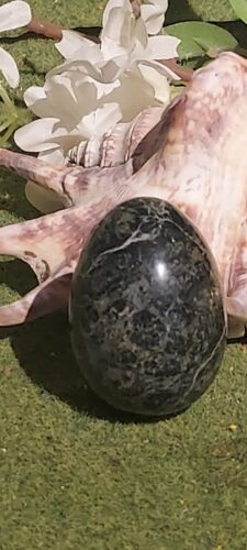 Kambaba Jasper Carved Gemstone Egg - Picture 1 of 3