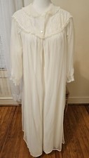 VTG Miss Elaine Ivory Peignoir NIGHTGOWN ROBE SET Frilly Lace BRIDAL MED HH