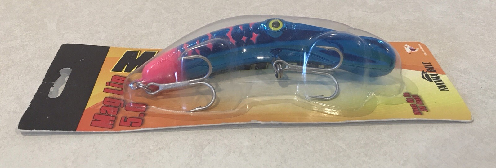 MAG LIP 5.0 UV Yakima Bait Co. CLIFF HANGER Plug Lure Metallic Blue Pink USA