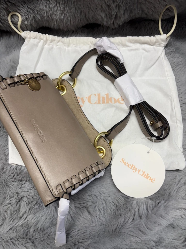 Bolso sin asas/bolso de hombro de cuero See by Chloé Tilda en gris topo precio de venta sugerido por el fabricante $375 Foto 2 de 4