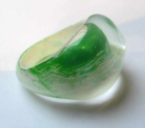 Bague Vintage Taille 54 En Résine Verte - Décor Pavé De Cristaux, Bijou Ancien