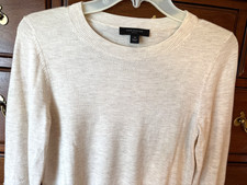 Ann Taylor Women s Crew Neck Beige Sweater Size XS Petite