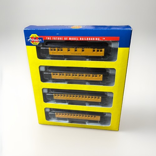 Juego de 4 pases para auto N Athearn 11856 50' Overland Virginia & Truckee (Knuc cplr+mtlwhls) | Condition: New