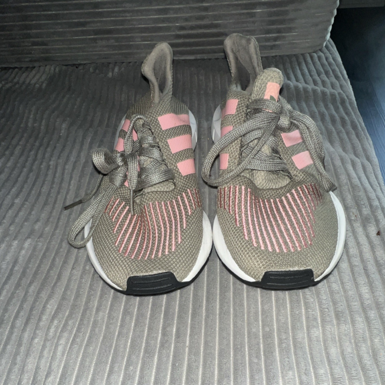 adidas Olive Pink Striped Breathable Mesh Lace Up Running Sneakers for Men thumbnail 2