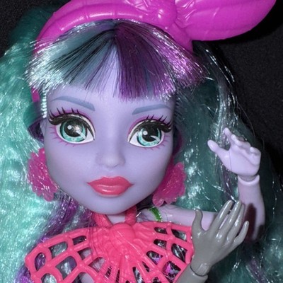 Monster High TWYLA BOOGEYMAN Electrofied Hair Raising Doll Clothes 6 Accessories