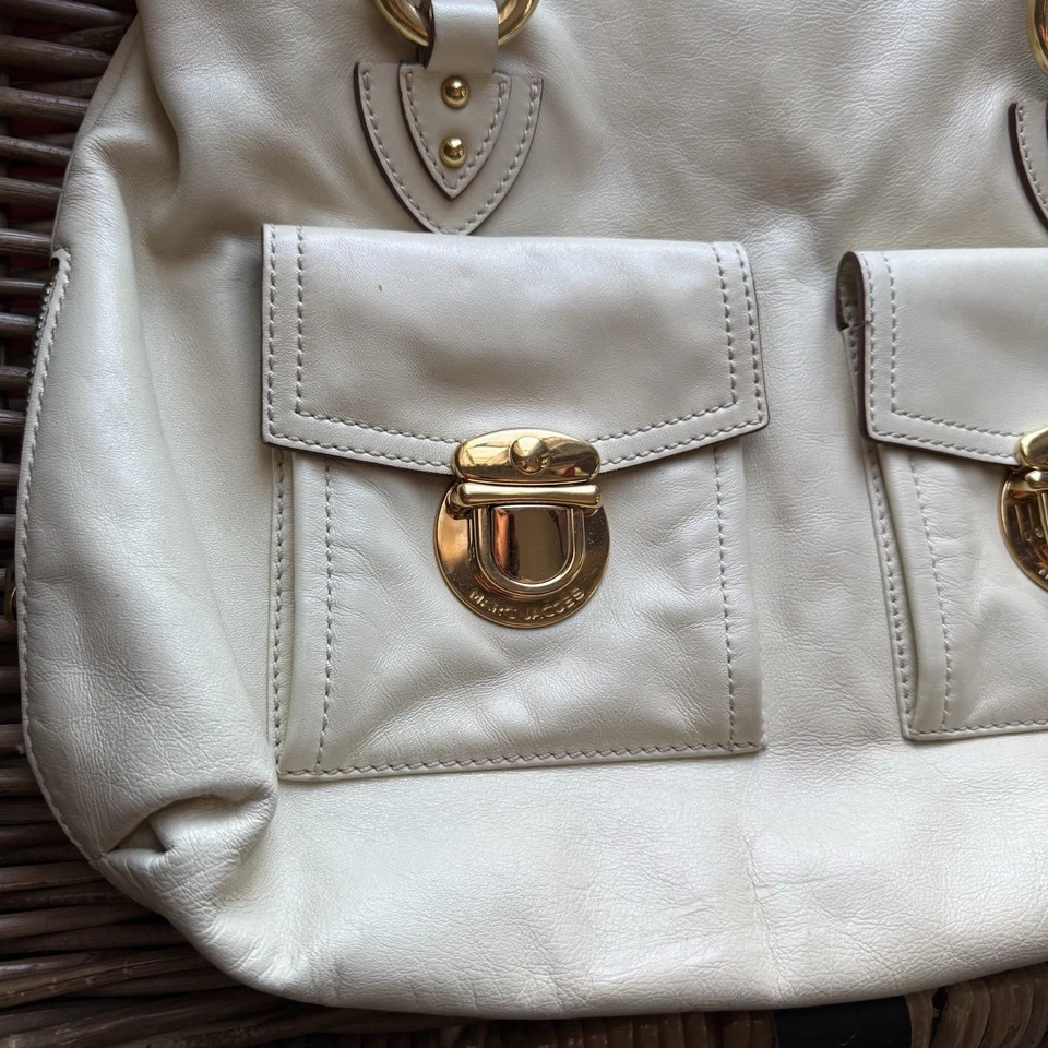 MARC JACOBS CARLA CALFSKIN LEATH LARGE TOTE BAG PURSE FLAW! See Pics - Image 3 of 4