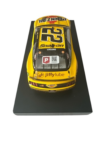 Coche diecast Pennzoil 1:24 firmado por Joey Logano 2023 1 de 552 (PA) - Imagen 4 de 10