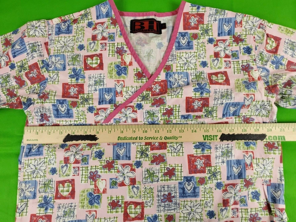 Beverly Hills Uniformes Rosa Corazones Estampado Floral Mujer Top Exfoliante Talla S Foto 4 de 4
