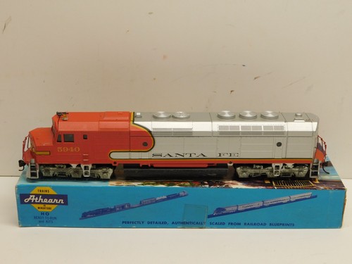 Motor diésel Athearn HO Blue Box Santa Fe FP45 #5940-maniquí sin motor | Condition: Used