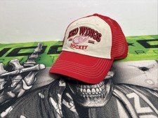 Detroit Red Wings NHL Hat Adjustable Snapback Red and White, New