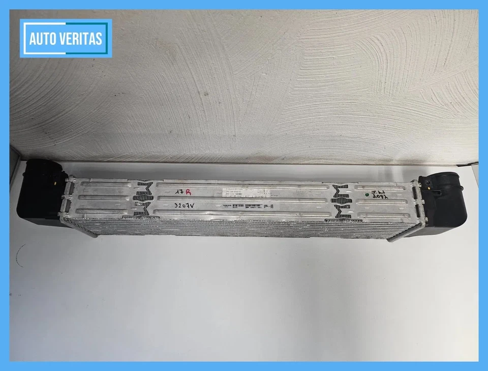 ORIGINAL Charging air cooler VOLVO XC60 (156) 2014 50677972 V2NYA - Image 2 of 4