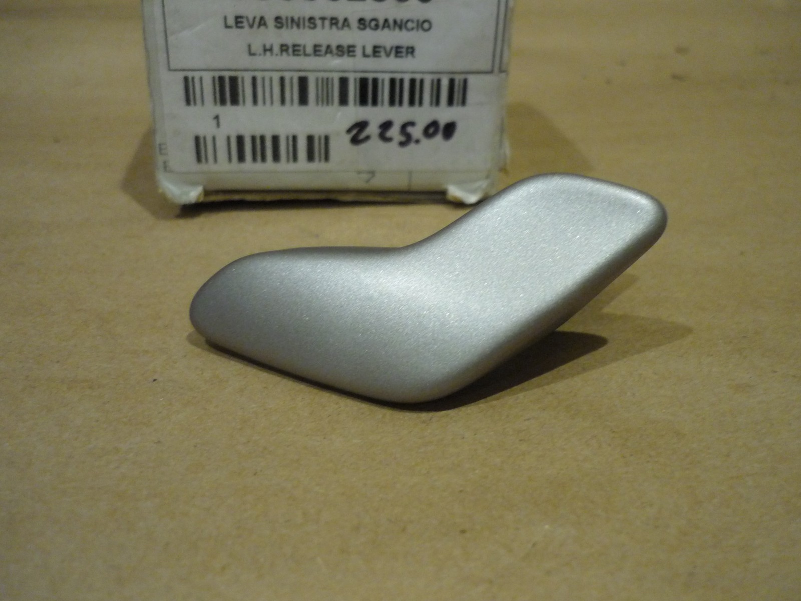 Ferrari 458,California - LH Seat Backrest Release Lever-  P/N 80862800