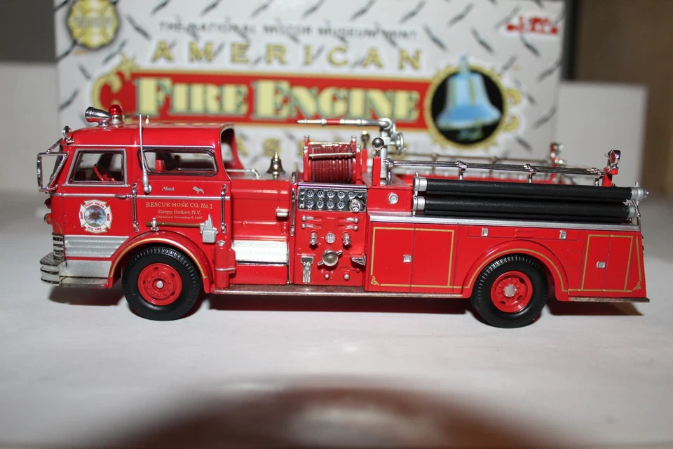 CORGI/American Fire Engine Classics 1960 Mack C Rescue Hose Co. Sleepy Hollow,NY - Image 2 of 4