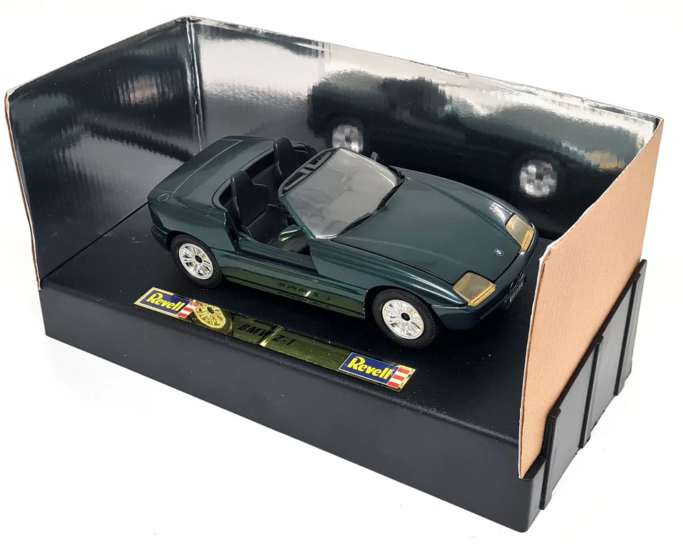 Revell 1/24 - BMW Z1 Roadster Metallic Green Diecast Scale Model Car  - Image 4 of 4