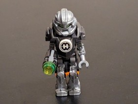 100% complete Lego Hero Factory set 44026 Crystal Beast vs Bulk