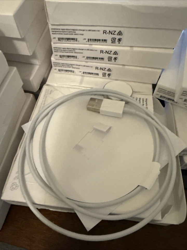 6 Apple MX2E2AM A2255 Magnetic Chargers to USB Cable Apple Smart Watch 1M Lot - Image 3 of 4