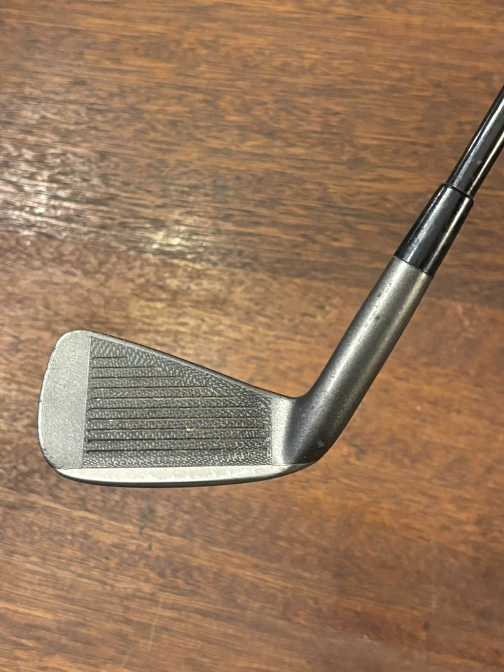 Daiwa 3 Iron Driving Iron Graphite Head Shaft Regular Flex Right Hand 39” - Image 3 of 4