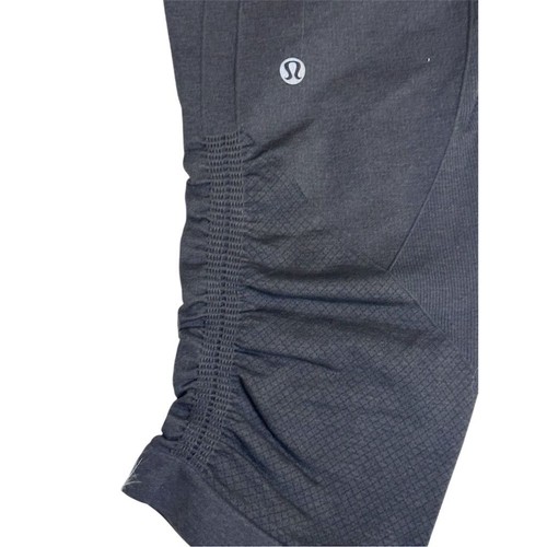 Lululemon Women's Gray Cropped Leggings Size 6 Yoga Training Activewear - Picture 10 of 10
