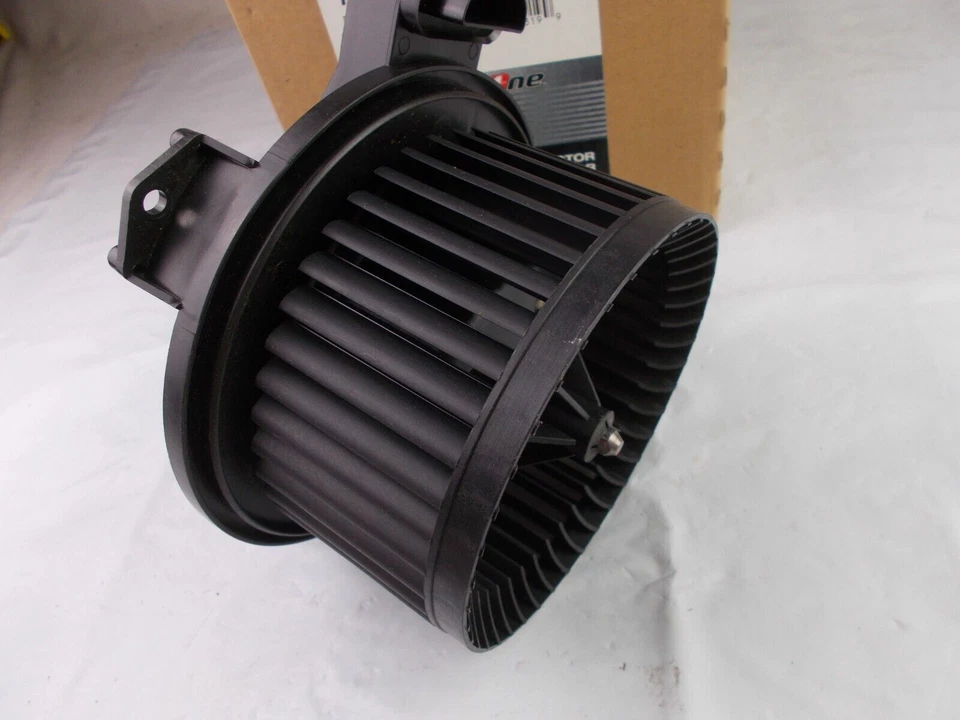 Motor de soprador HVAC ToughOne 75841 serve; Scion xD 08-14' e Toyota Yaris 07-12' - Imagem 4 de 4