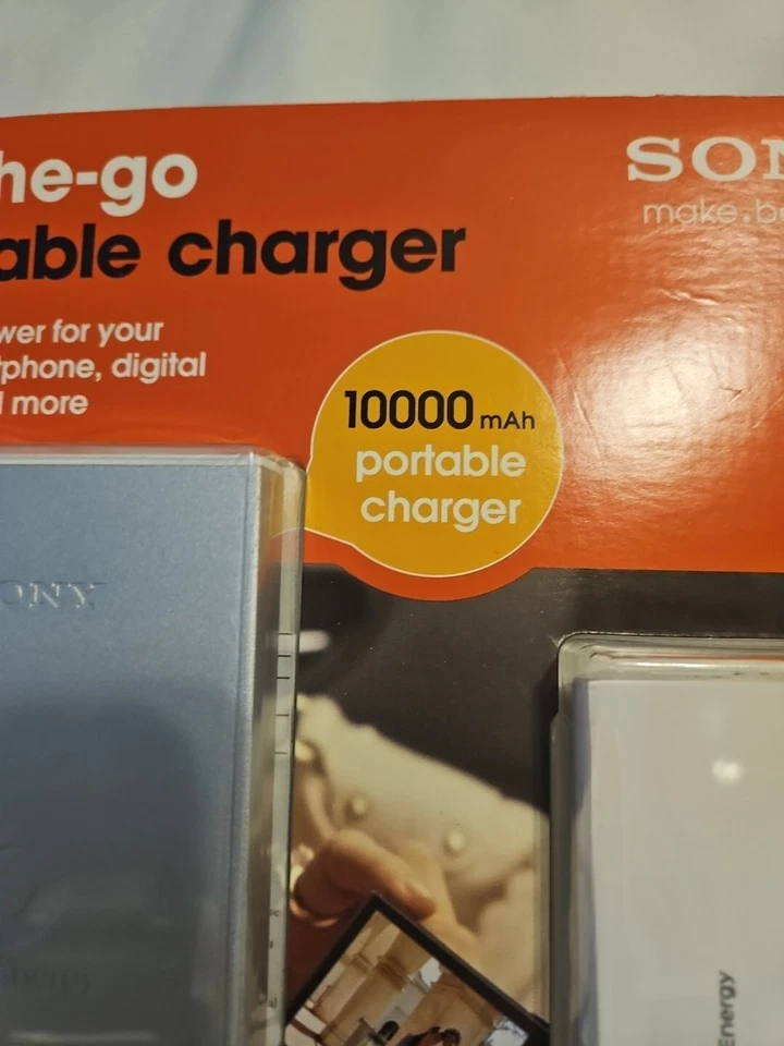 Cargador portátil Sony On-The-Go sellado doble USB. Tabletas, Smartphone, Cámara Foto 2 de 4