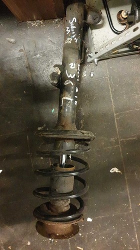 BMW 3er 316  Federbein Stoßdämpfer Vorne Links