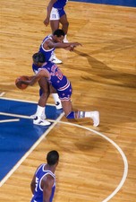 Harlem Magicians Marques Haynes In Action Basketball 1985 Old Photo 1