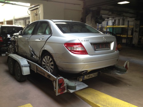 Mercedes Entriegelung Sitzbank links A2049200372 A2049200164 W204 Limousine - Bild 11 von 11