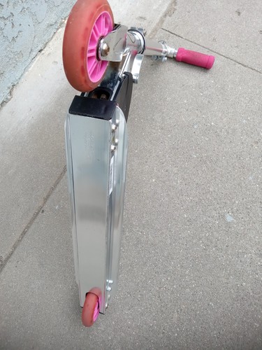 Razor A Kick Scooter for Kids Folds Compact, Adjustable - Picture 9 of 13