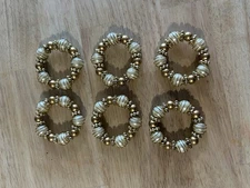 Bed Bath  And Beyond Beaded Pearl And Gold Napkin Rings Set Of 6 Vtg.