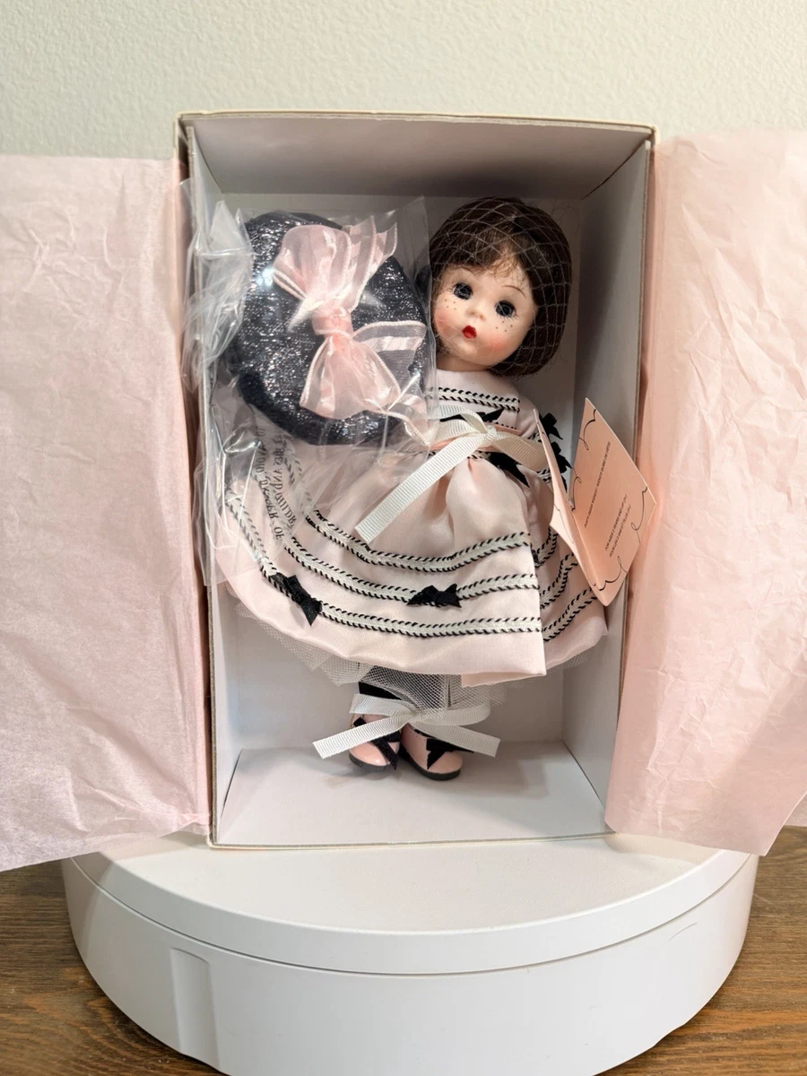 （箱付）マダムアレクサンダー / Wendy’s Surprise Gift Alexander Wendy Doll for sale | eBay