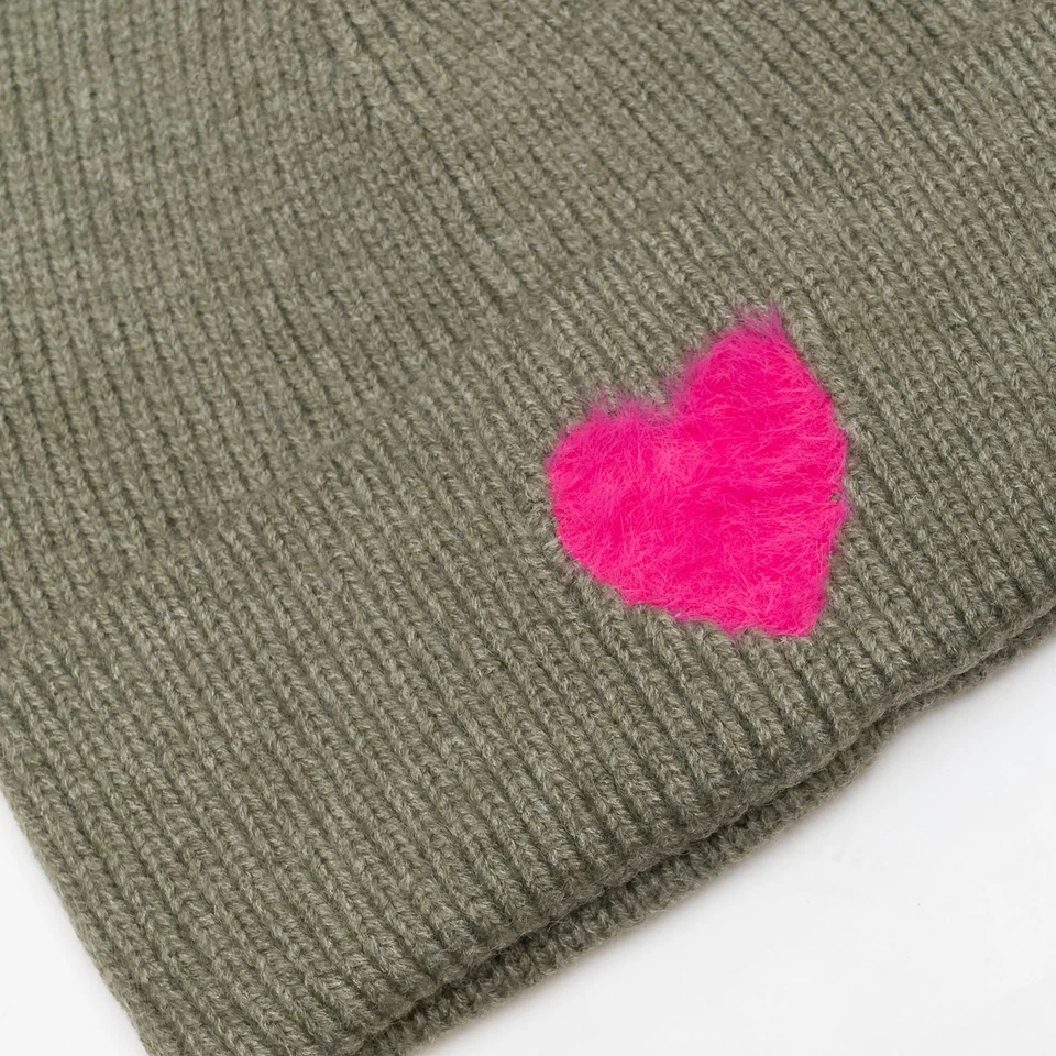 Ladies Winter Ribbed Heart Knitted Hat Fashion Warm Soft Beanie Cap - Image 2 of 3