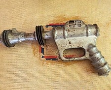 Marx Vintage 1950s Metal Space Ray Gun Pistol Toy, Age 17 Years  Up