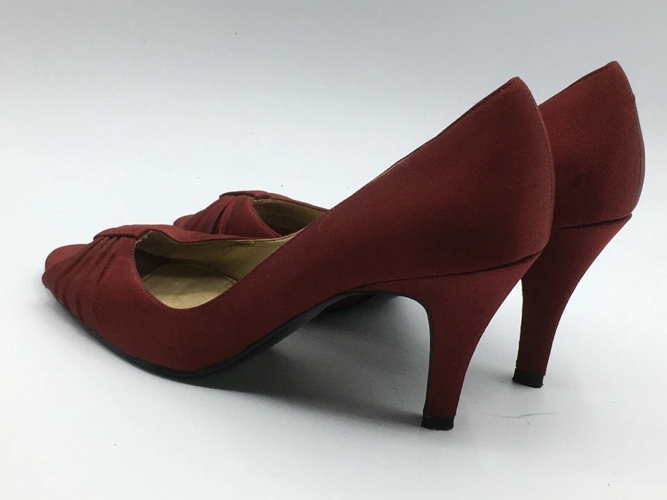 Sapatos de Salto Feminino Metaphor Finny Marrom Cetim Vermelho 7M 3" - Imagem 3 de 4