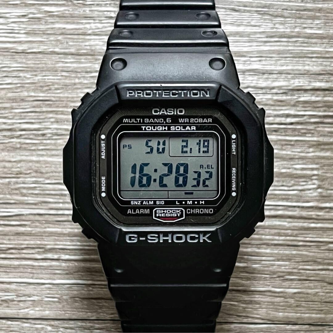 傷や汚れが有りますカシオG-SHOCK GW-5000