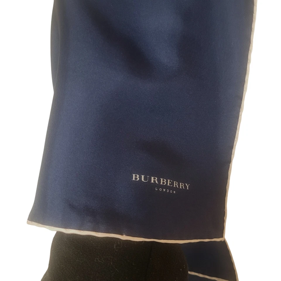 Burberry liso azul marino bolsillo cuadrado/dije bolso Foto 4 de 4