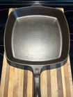 Unmarked Wagner Ware Square cast iron skillet, 11 inch